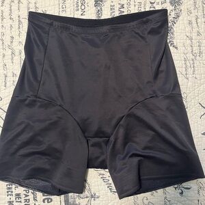 NY Collection Women’s shapeware